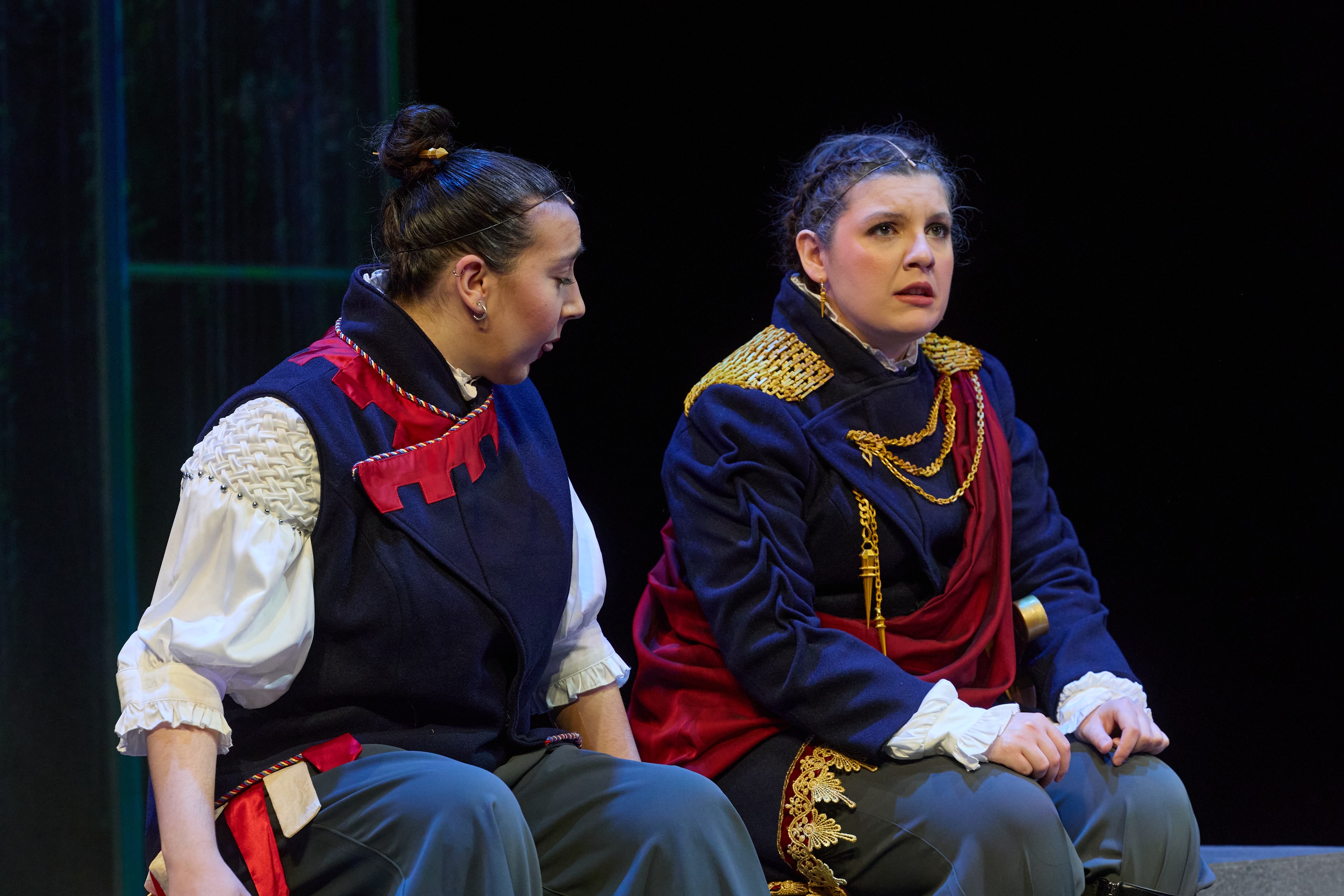 Gonzala consoling Alonsa